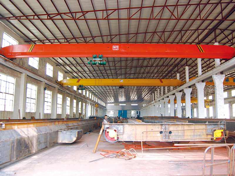 新型电动葫芦单梁桥式起重机