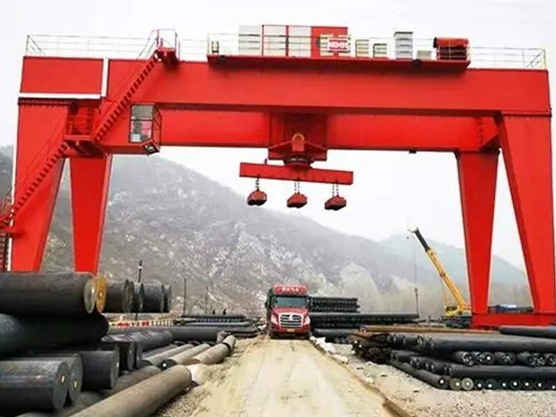 电磁门式起重机