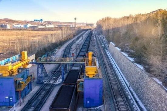 神东煤炭全力做好极寒天气下煤炭供应(图1)