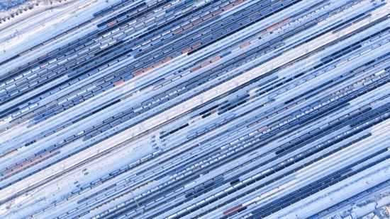 首场寒潮来袭！各地铁路部门——(图1)