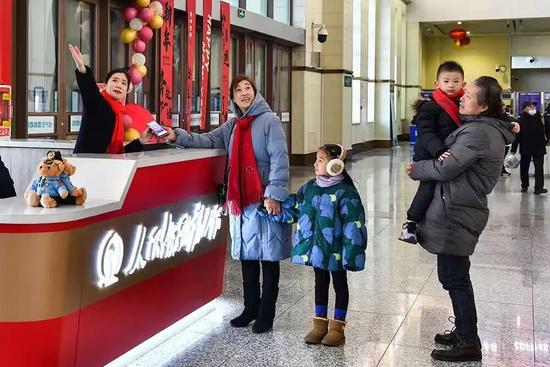 首场寒潮来袭！各地铁路部门——(图4)