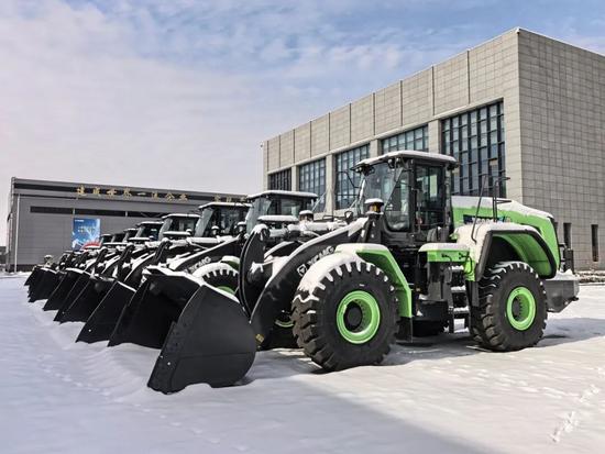 ?冰雪限定丨徐工装载机丝滑“变装”!(图15) ?冰雪限定丨徐工装载机丝滑“变装”!(图15)