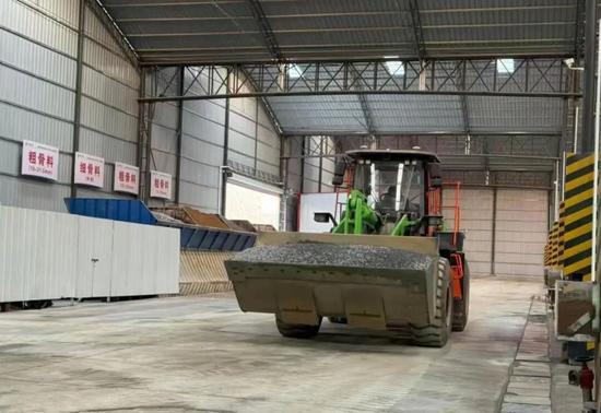 战略携手 智创未来！宜涪柳工无人驾驶装载机项目成功落地(图4)