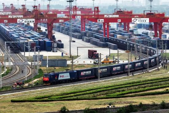 中欧班列开门红！平均每120分钟就有一列从这里开出或抵达！(图10)