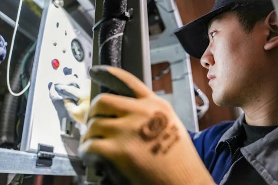 “00后”动车组机械师！入职一年就获得“安全吹哨人”称号！(图5)