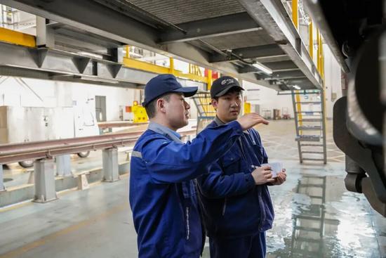 “00后”动车组机械师！入职一年就获得“安全吹哨人”称号！(图11)