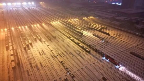 雪҈雪҈雪҈来了！铁路人全力迎战！(图15)