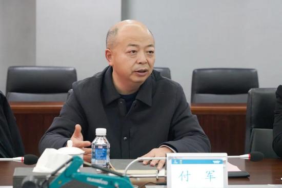 数智化现场混装铵油炸药车下线！山河智能与易普力携手共筑智能矿(图5)