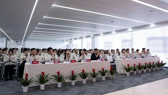 恒旺集团营销中心2025年表彰大会暨2026年启动会圆满结束(图3)